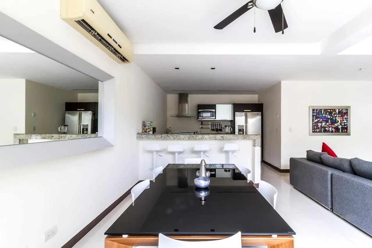 Oasis 101 Apartment Playa del Carmen